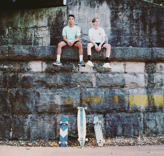 Thanks so much to @etainwilliams for snapping such a great photo from an all indigo skate session with @liamwilliamsasplund and @dalton.williams! 🏄‍♂️🤙
.
.
.
#skateboard #skateboarding #skatelife #cruiserboard #cruiserboarding #oldschoolskateboards #oldschoolskateboarding #longboard #longboarding #handmade #handcrafted #madebyhand #design #madeinusa #americanmade #fashion #style #fw18